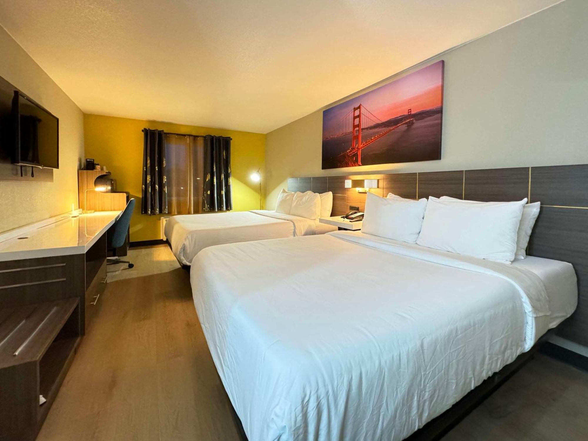 Quality Inn & Suites ווילוס מראה חיצוני תמונה